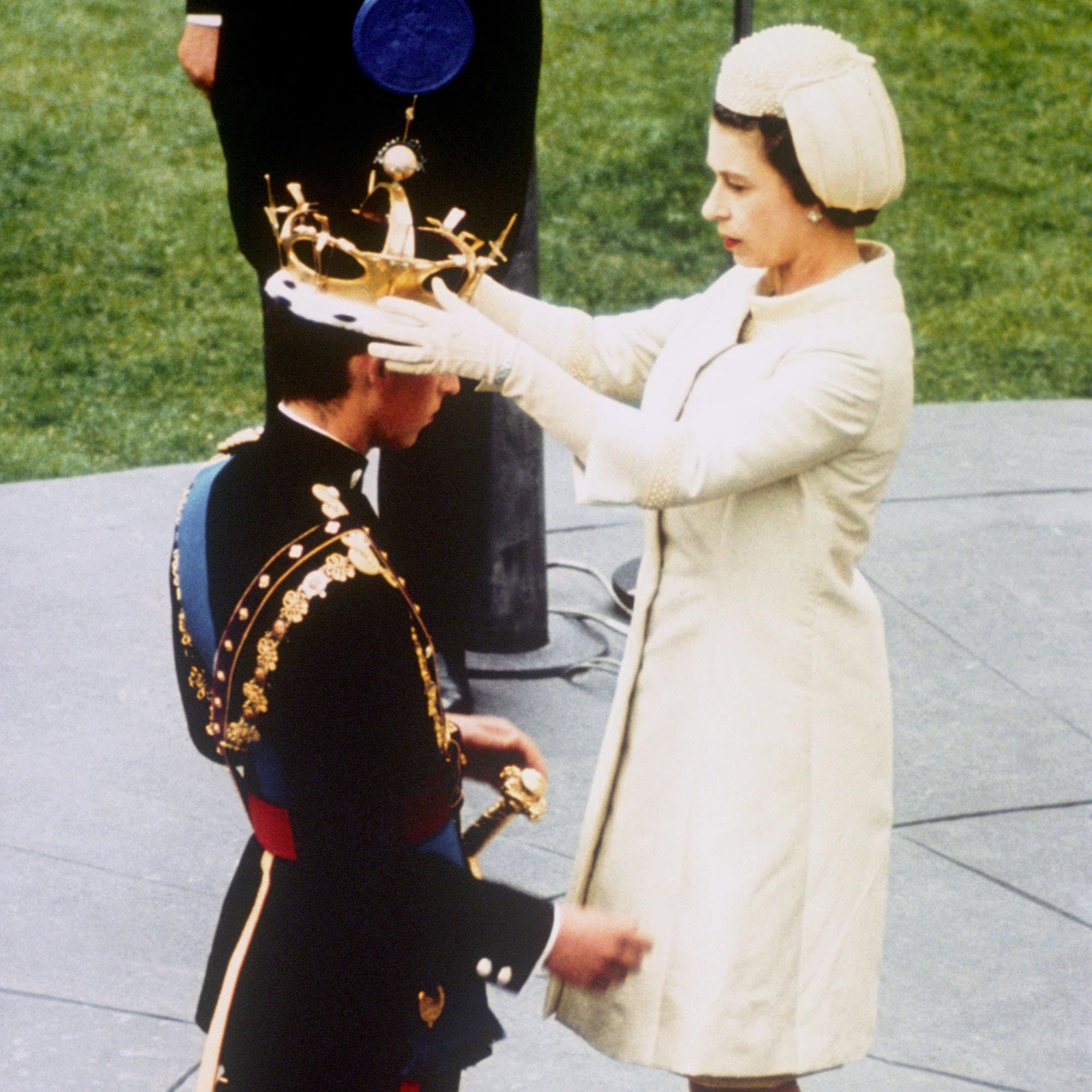 Queen’s show of support for heir to the throne Charles as future king 2 Platinum Jubilee – photos